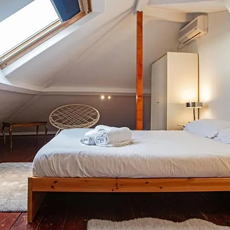 Quirky 3 Bedroom Floor In Bicasao Paulo Lisboa