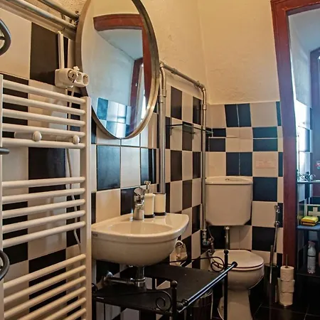 شقة Quirky 3 Bedroom Floor In Bicasao Paulo Lisboa